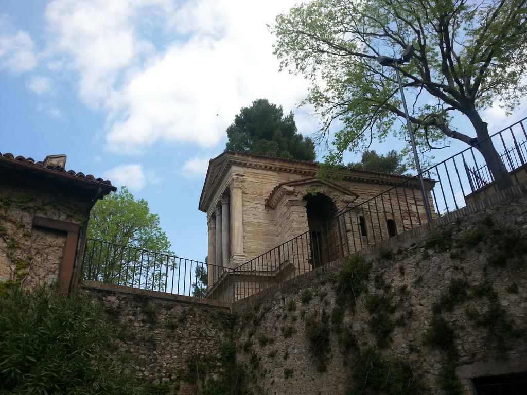 Pieve Sant'Angelo Hotel Campello sul Clitunno Buitenkant foto
